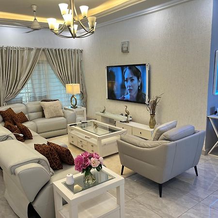 Seyramz Palace - Free Airport Pick Up - High Speed Starlink Wifi - Car Rental Tamale Exteriér fotografie
