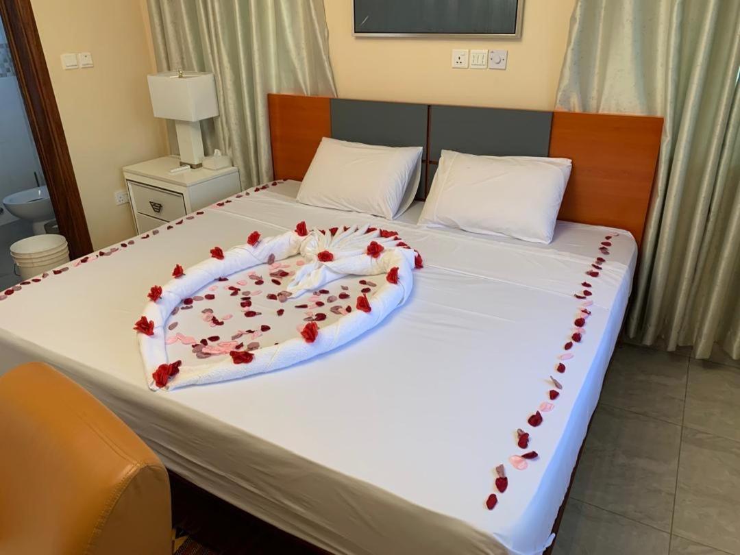 Seyramz Palace - Free Airport Pick Up - High Speed Starlink Wifi - Car Rental Tamale Exteriér fotografie
